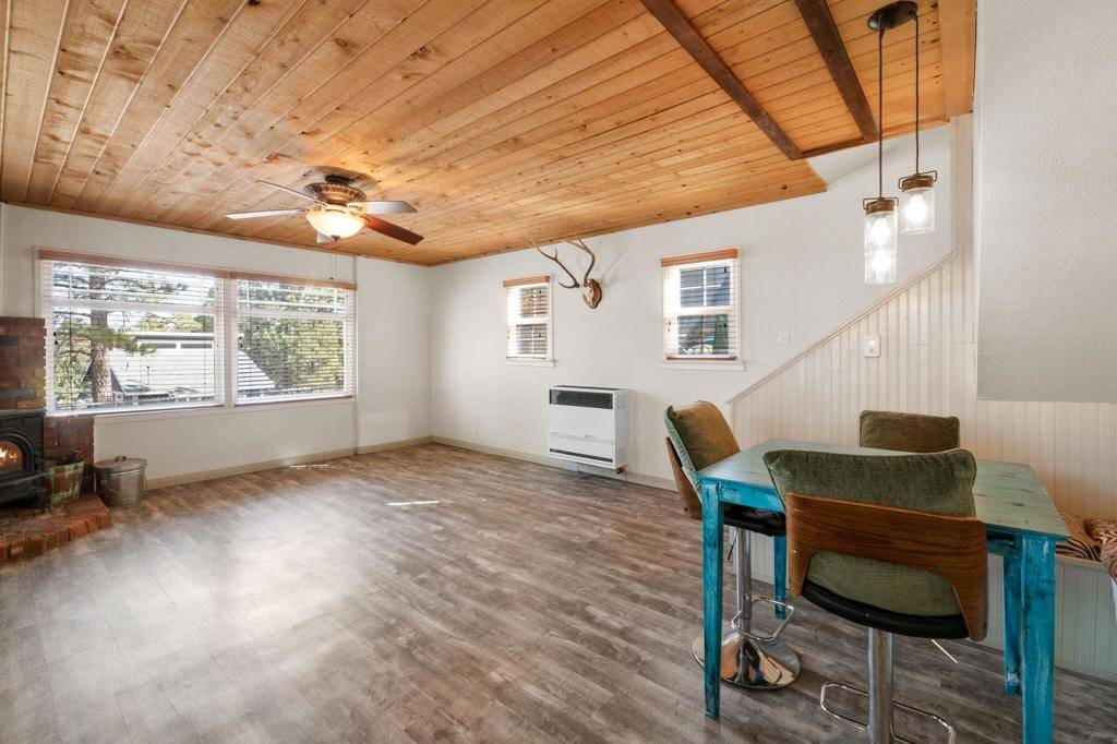 Big Bear, CA 92314,169 Winding LN