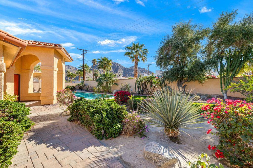 La Quinta, CA 92253,53720 Avenida Carranza