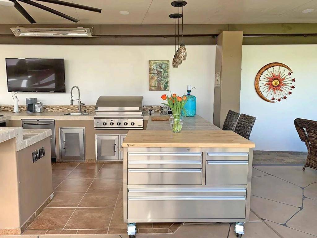 Indio, CA 92201,Address not disclosed