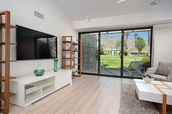 867 N Cerritos DR, Palm Springs, CA 92262