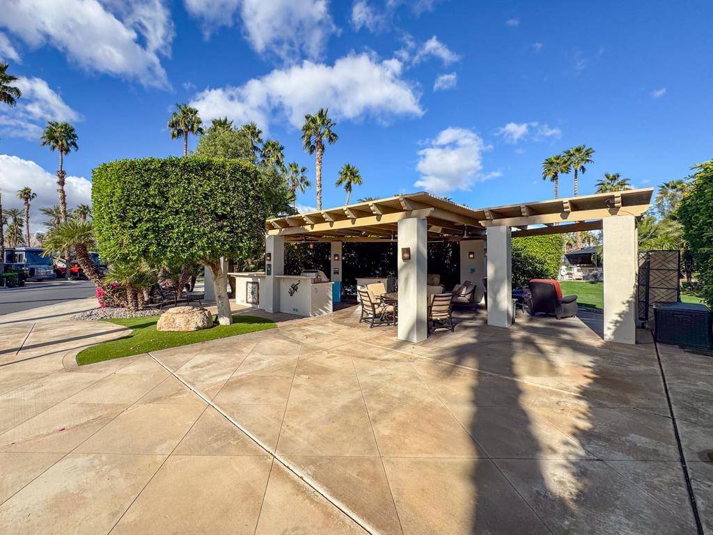 Indio, CA 92201,80394 Avenue 48 #213
