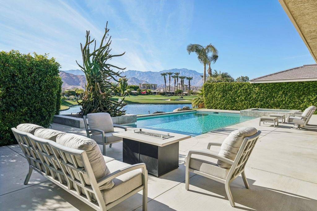 10 Windemere CT, Rancho Mirage, CA 92270