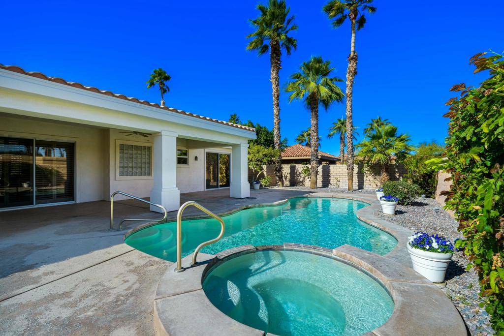 Palm Desert, CA 92260,2 Brentwood WAY