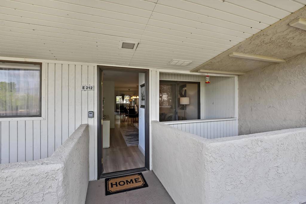 2822 N Auburn CT #E212, Palm Springs, CA 92262