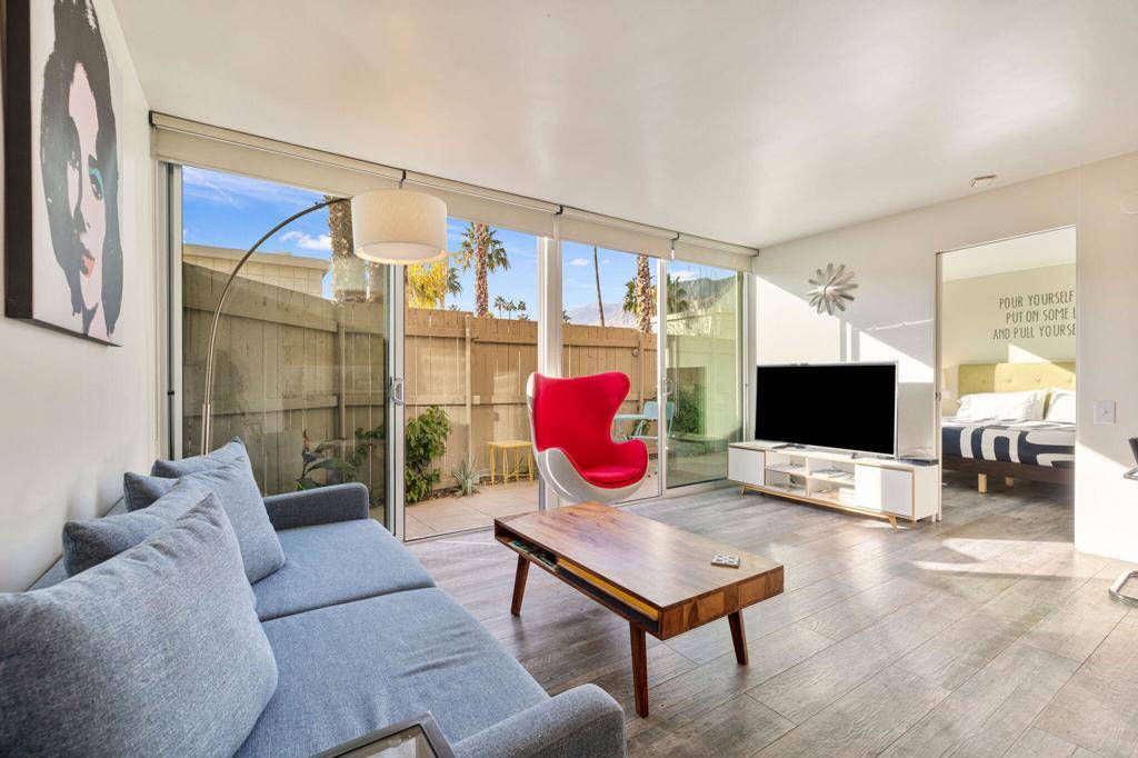 Palm Springs, CA 92264,1111 E Palm Canyon DR #122