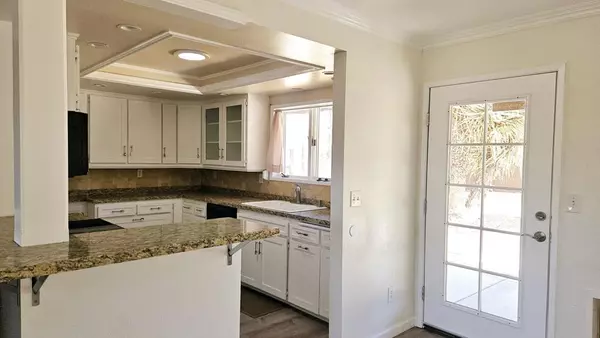 8199 Palomar AVE, Yucca Valley, CA 92284