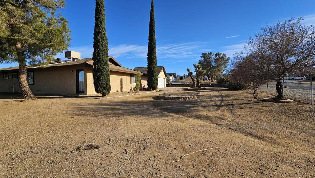 Yucca Valley, CA 92284,8199 Palomar AVE