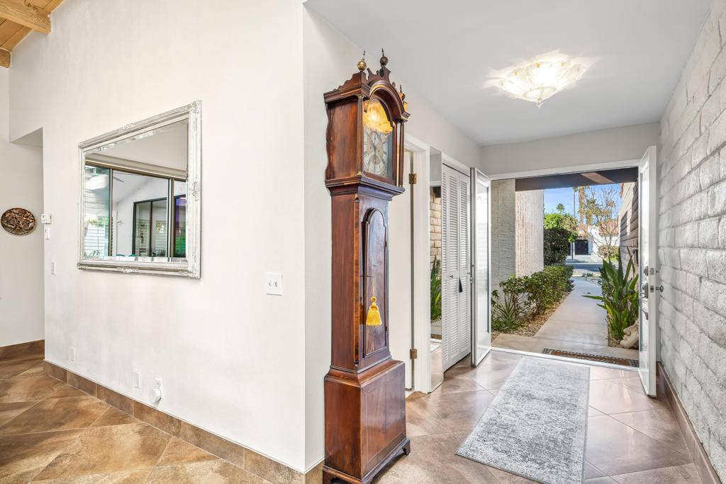 Palm Springs, CA 92264,1365 Invierno DR