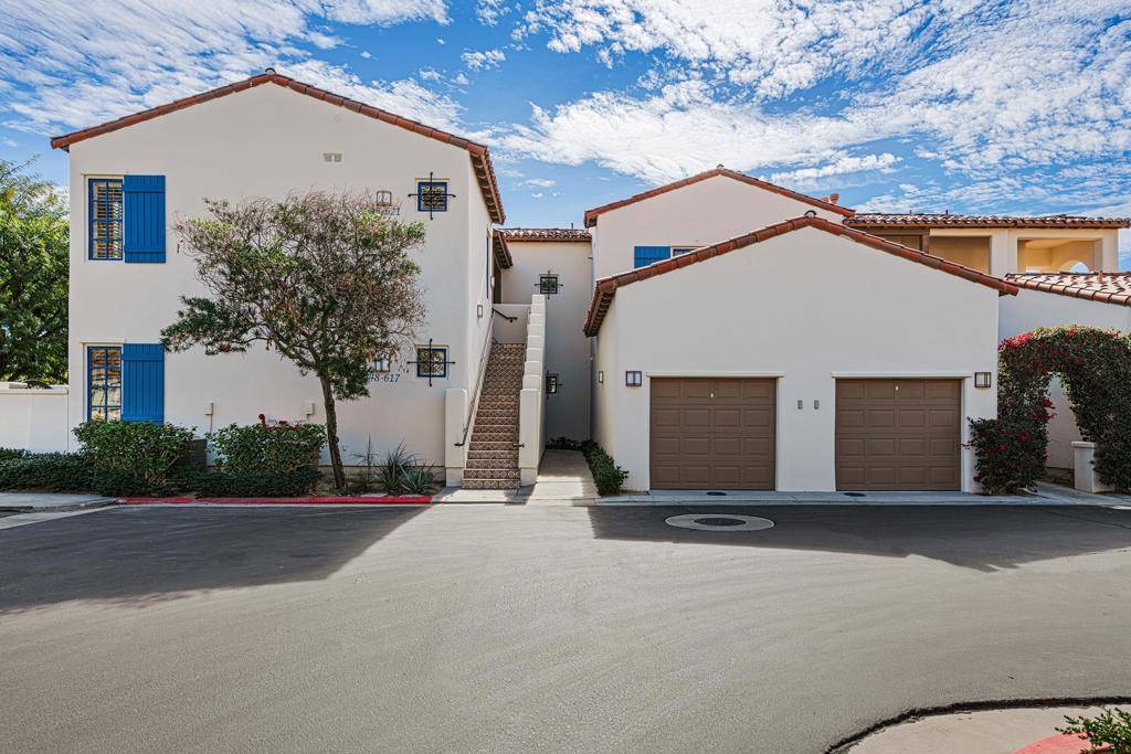 La Quinta, CA 92253,48621 Classic DR