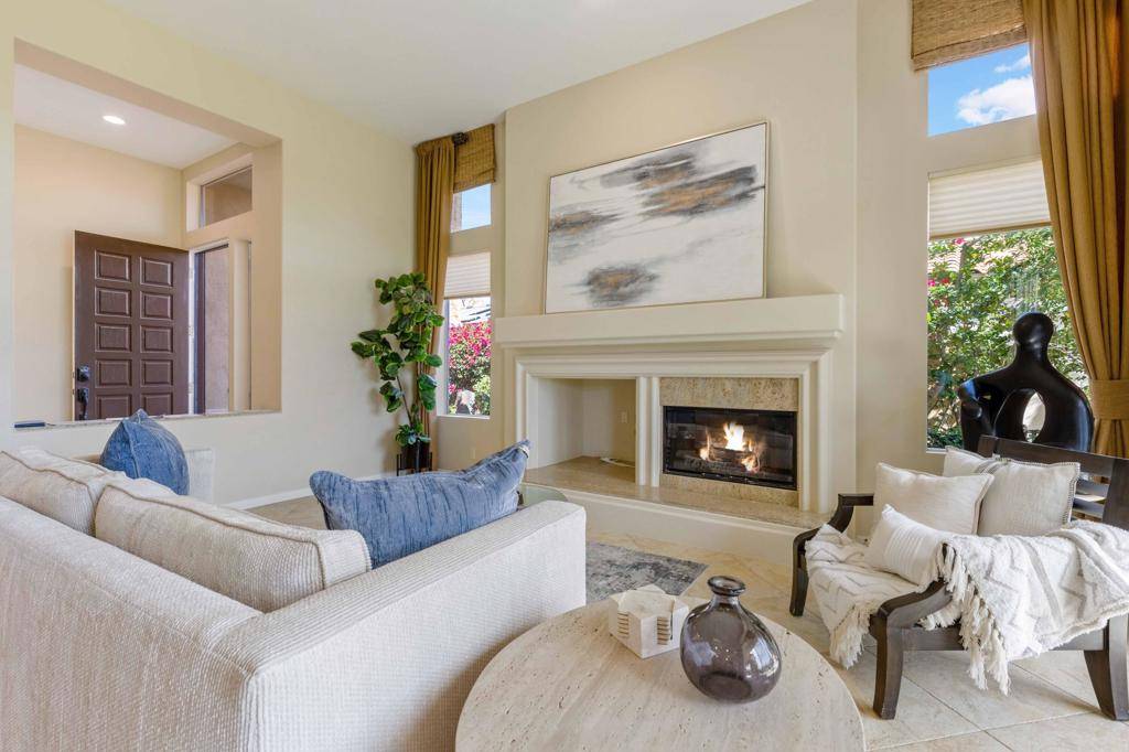 Palm Desert, CA 92211,437 Desert Holly DR