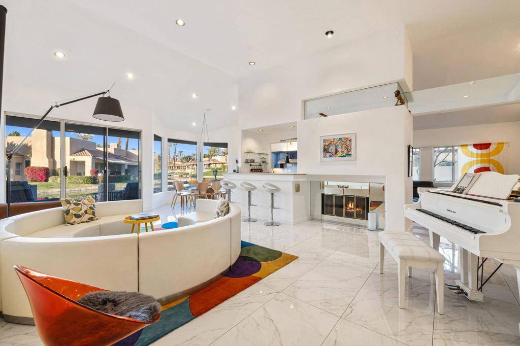 Rancho Mirage, CA 92270,206 Desert Lakes DR