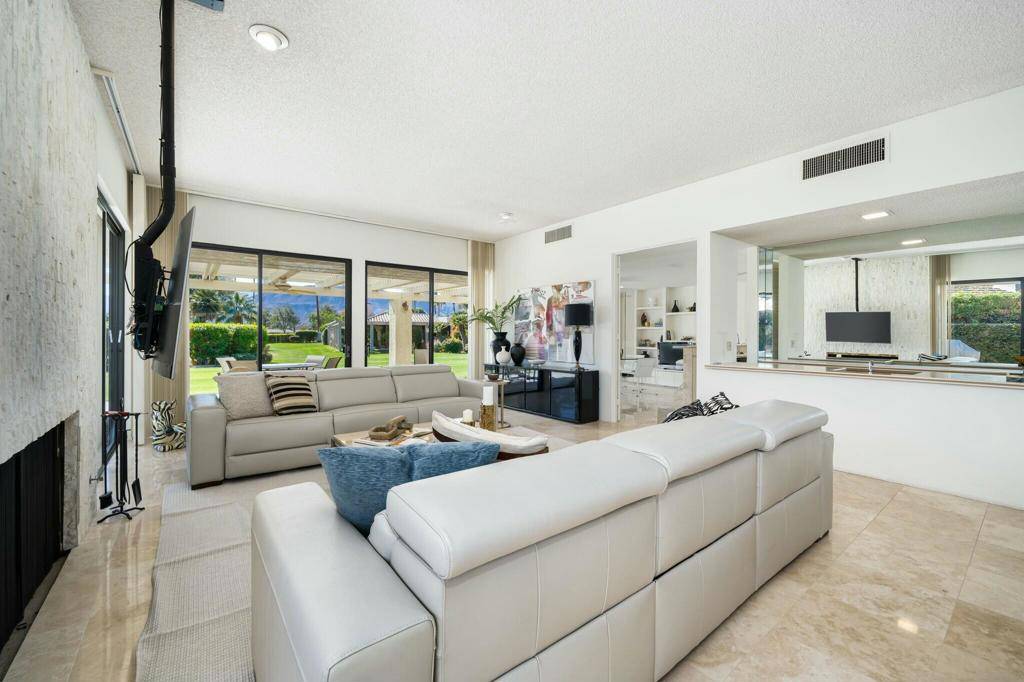 Rancho Mirage, CA 92270,8 Stanford DR