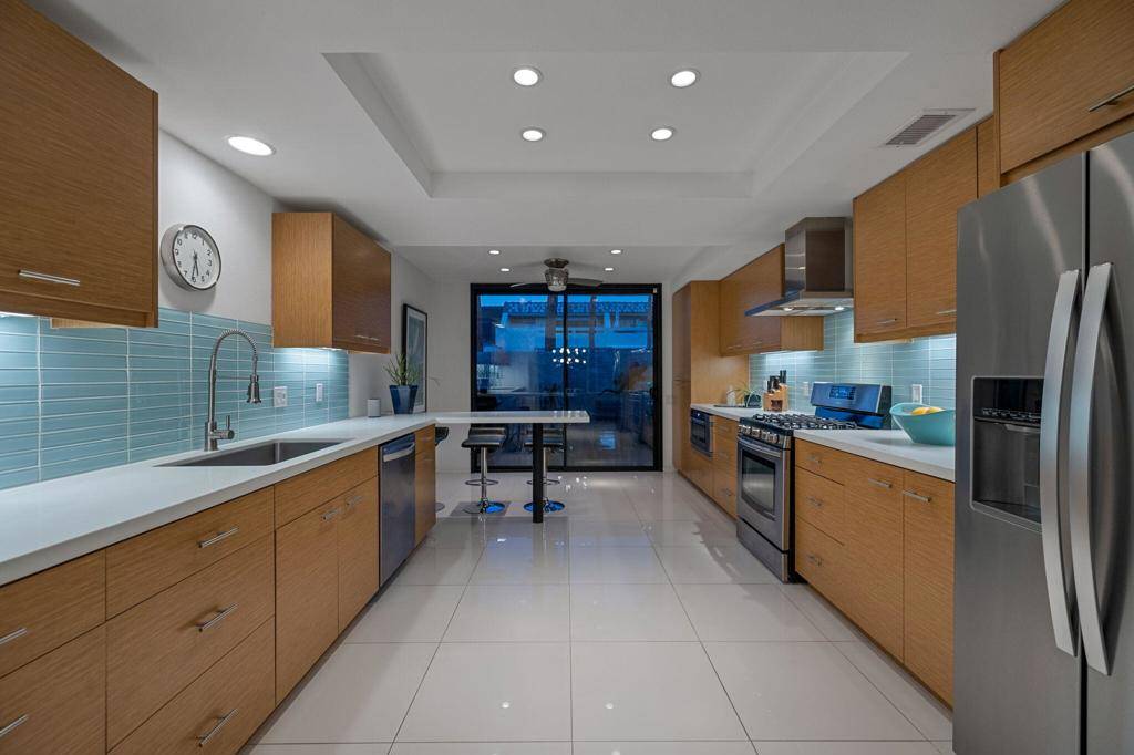 Palm Springs, CA 92264,145 E Perlita CIR