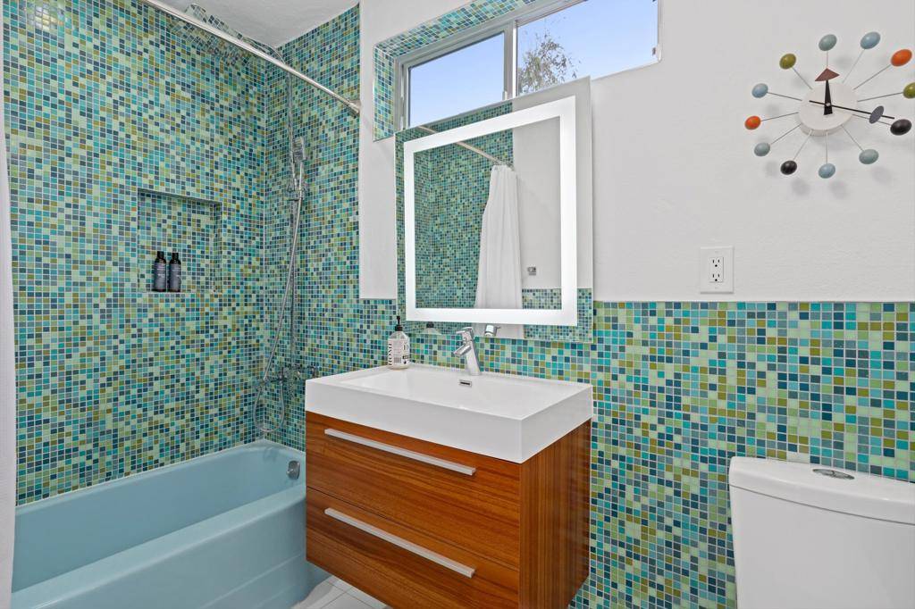 Palm Springs, CA 92264,2290 S Palm Canyon DR #8