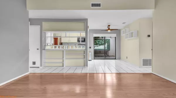 Cathedral City, CA 92234,22 Lakeview CIR