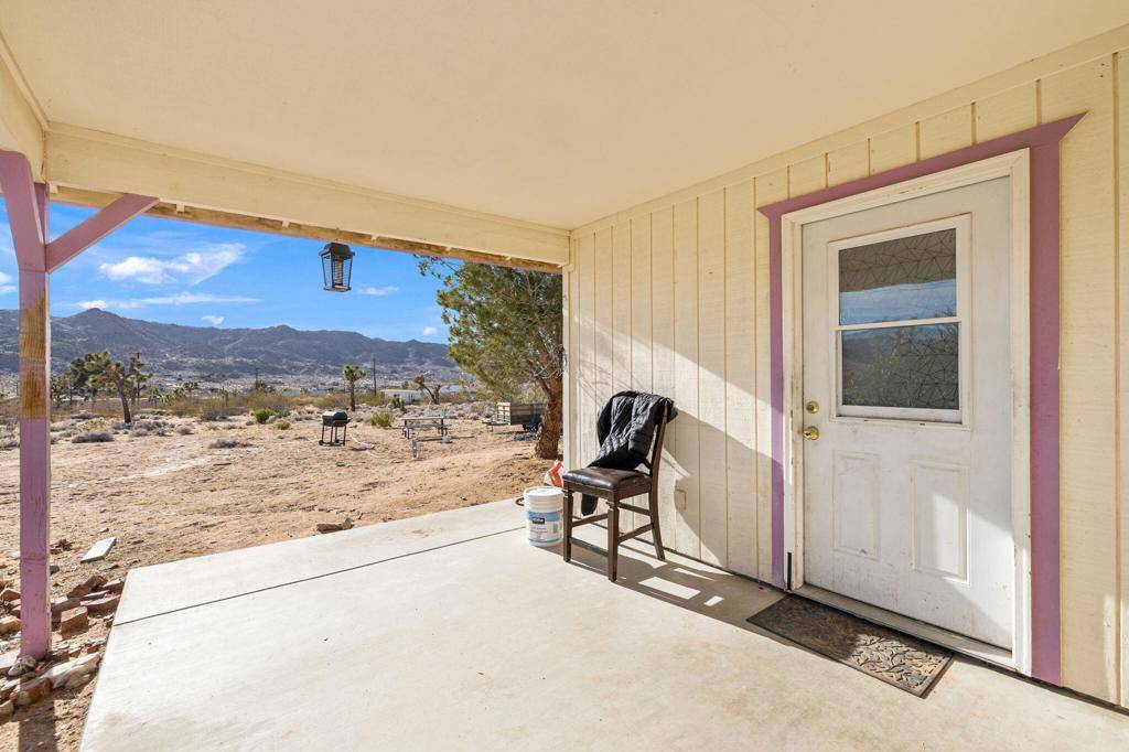Joshua Tree, CA 92252,63466 Single Tree RD