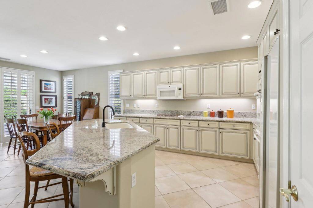 81638 Prism DR, La Quinta, CA 92253