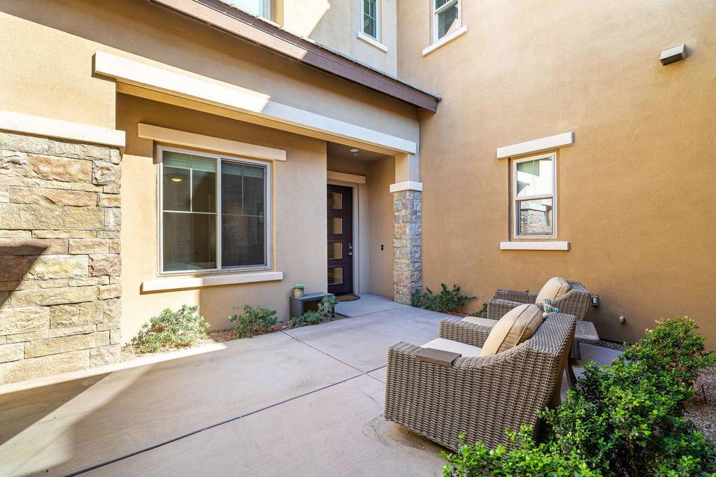 Palm Desert, CA 92260,2602 Retreat CIR