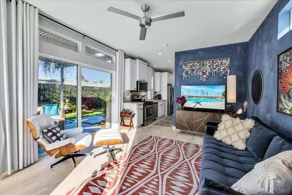 135 Pali DR,  Palm Springs,  CA 92264