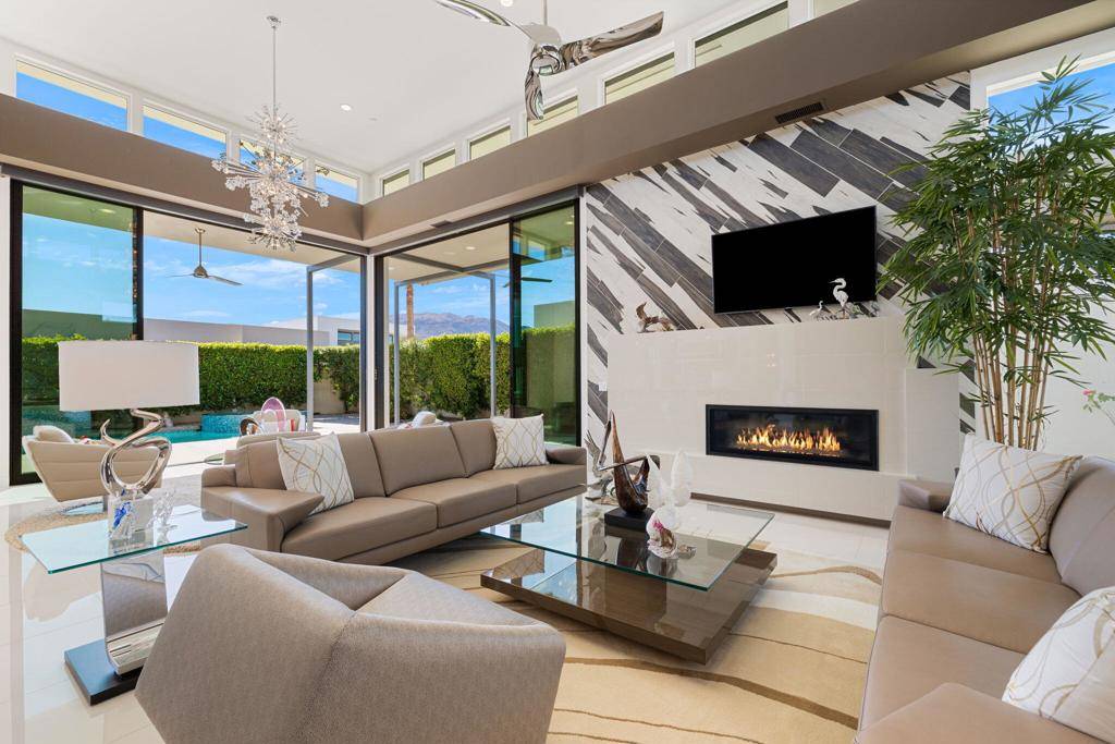Rancho Mirage, CA 92270,21 Emerald CT