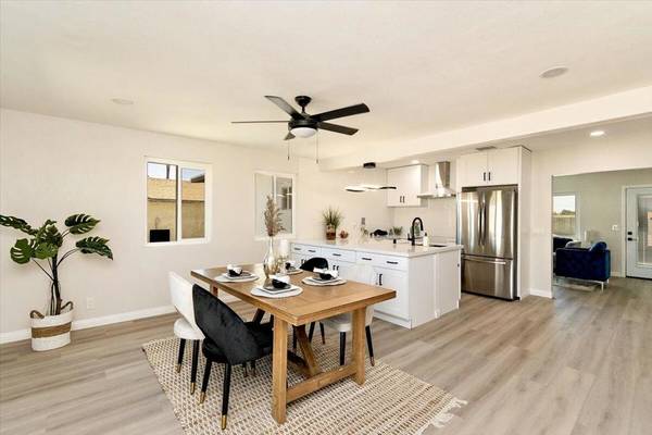 Palm Springs, CA 92262,366 Rosa Parks RD