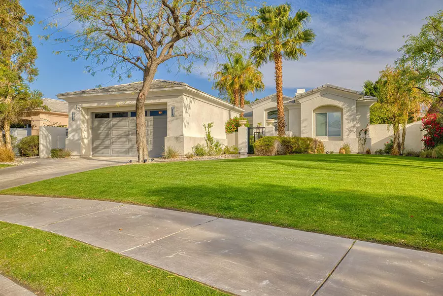 24 Paris WAY, Rancho Mirage, CA 92270