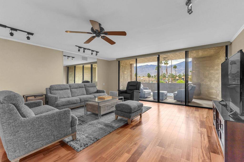 Palm Springs, CA 92264,1630 S La Reina WAY #2a