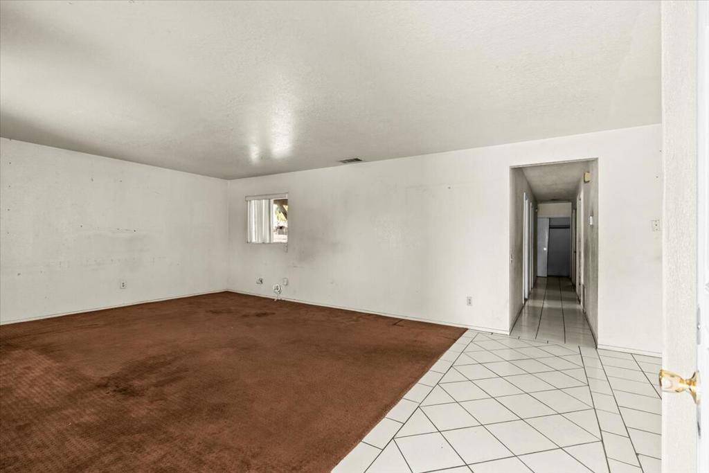 Indio, CA 92201,83404 Vecino WAY