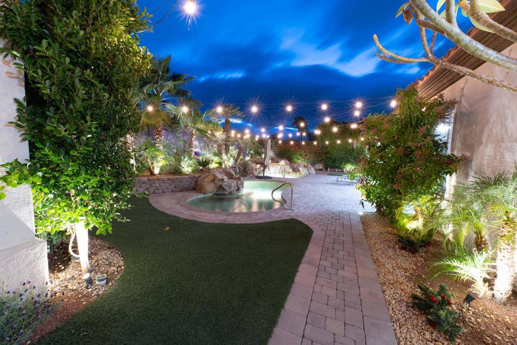 57 Laken LN, Palm Desert, CA 92211