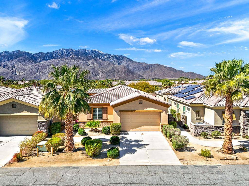 28621 W Natoma DR, Cathedral City, CA 92234
