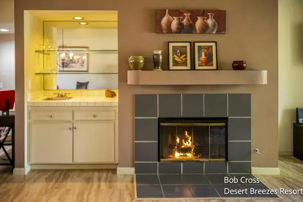 Palm Desert, CA 92211,43717 Ave Alicante