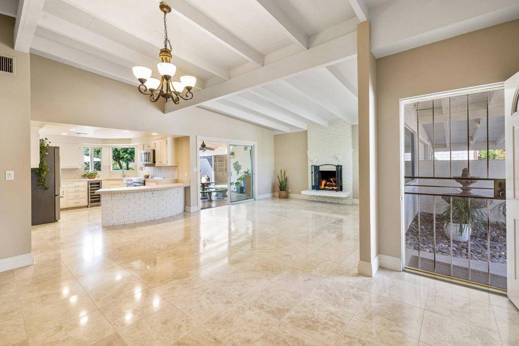 Palm Desert, CA 92260,73465 Silver Moon TRL