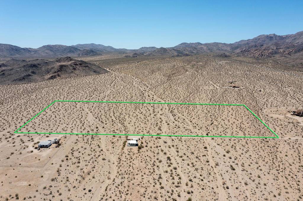 29 Palms, CA 92277,113 Wellock RD