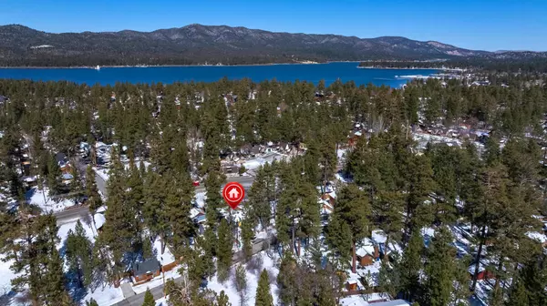 Big Bear, CA 92315,40110 Highland RD