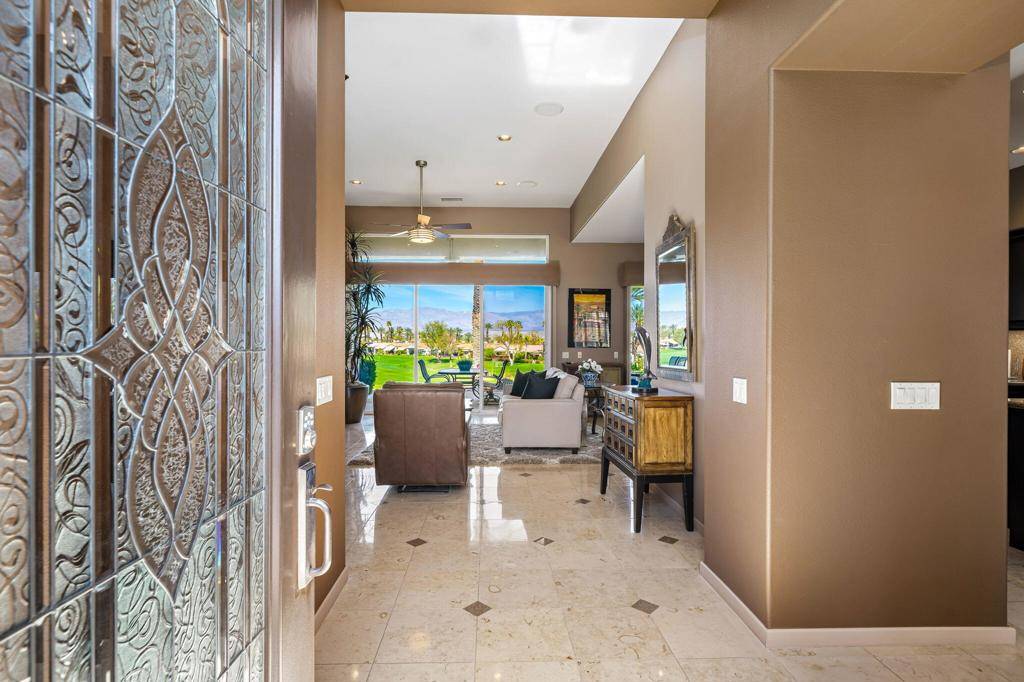 630 Hawk Hill TRL, Palm Desert, CA 92211