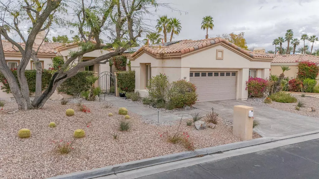 64 Laken LN, Palm Desert, CA 92211