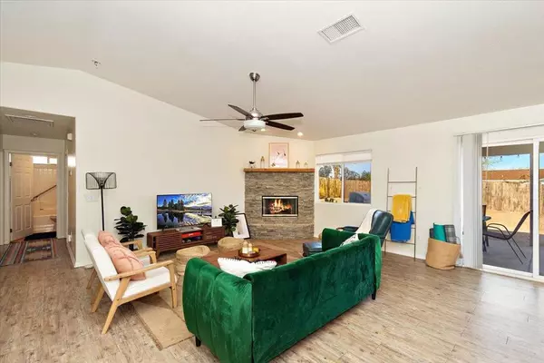 29 Palms, CA 92277,5989 Encelia DR