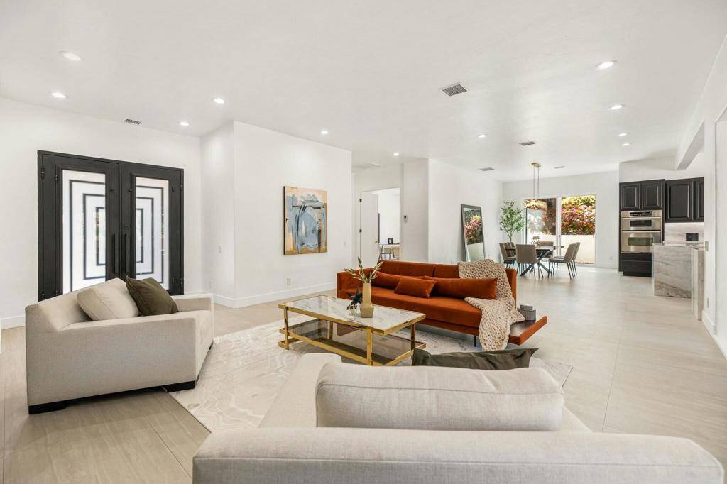 Palm Desert, CA 92260,48571 N View DR