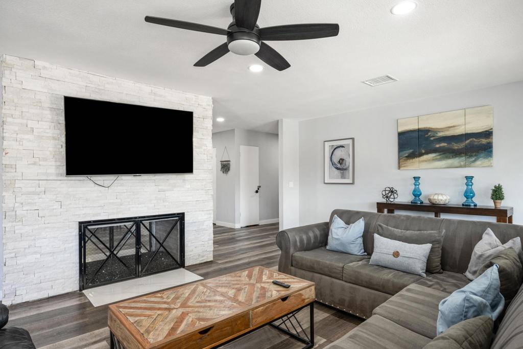 Indio, CA 92201,81947 Camelot WAY