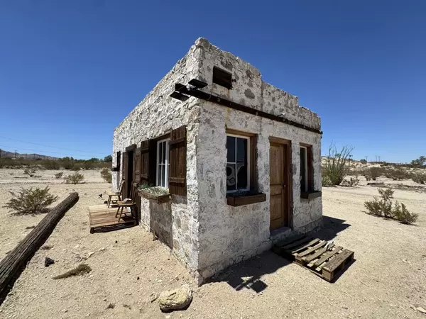 29 Palms, CA 92277,73392 Sullivan RD