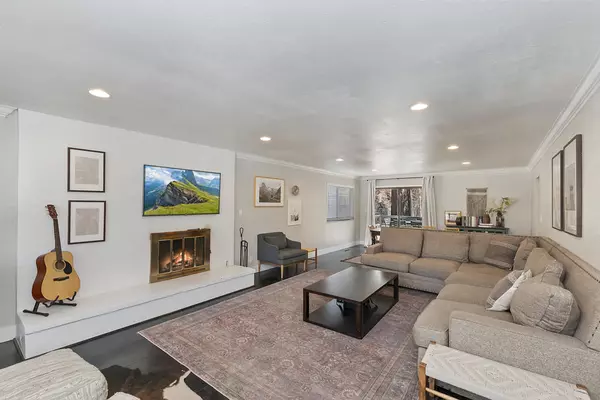 Big Bear, CA 92315,271 Bluebird CT