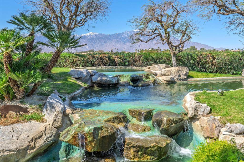 30995 Via Las Palmas, Thousand Palms, CA 92276