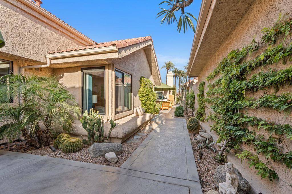 12 Galicia CT, Palm Desert, CA 92260