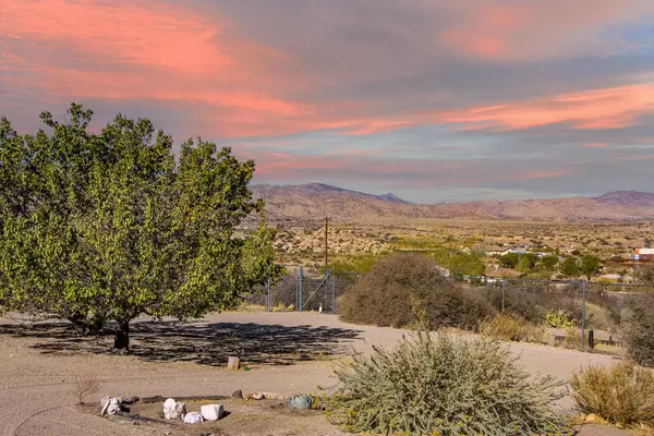 5626 Mountain View LN, Pioneertown, CA 92268