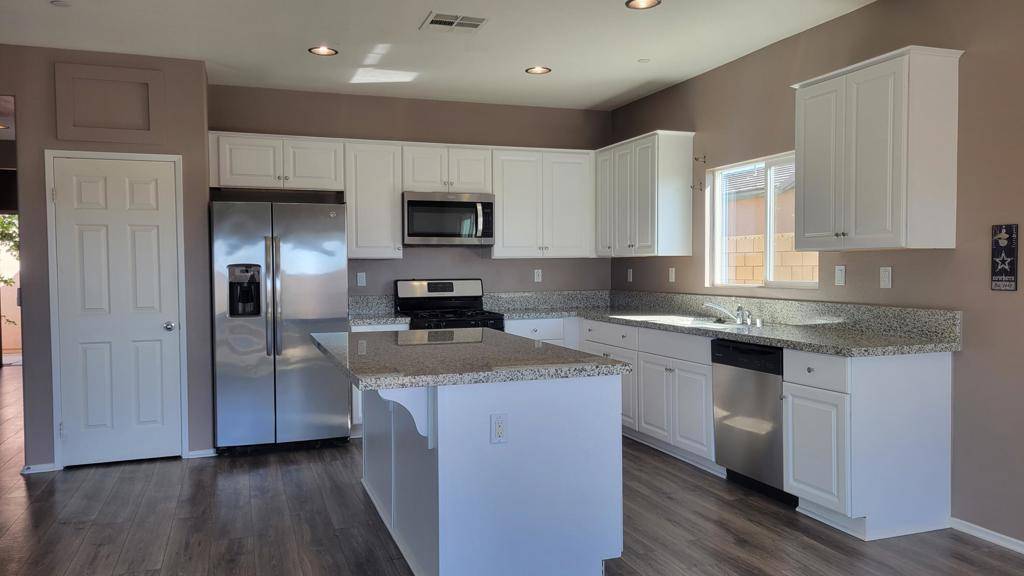 Indio, CA 92203,83587 Moroccan DR