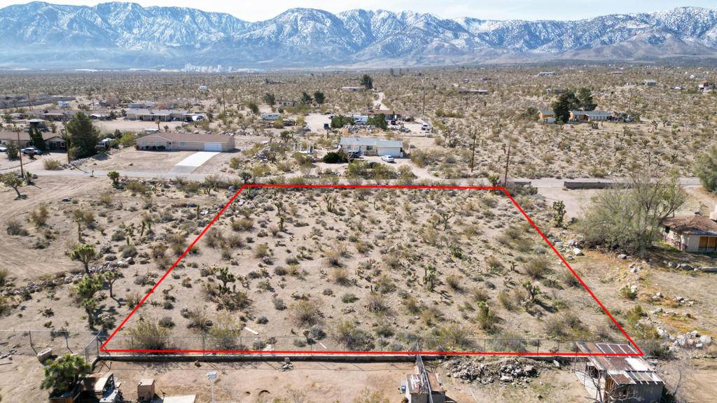 Lucerne Valley, CA 92356,65 Sapphire RD