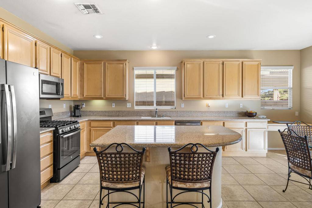 Indio, CA 92201,82491 Grant DR