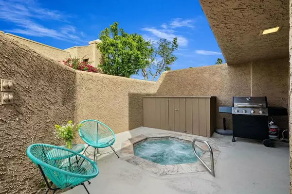Palm Desert, CA 92260,73493 Foxtail LN