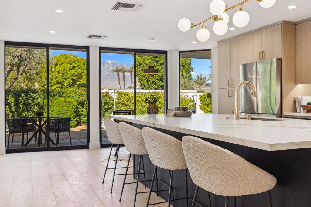 Rancho Mirage, CA 92270,11 Sussex CT