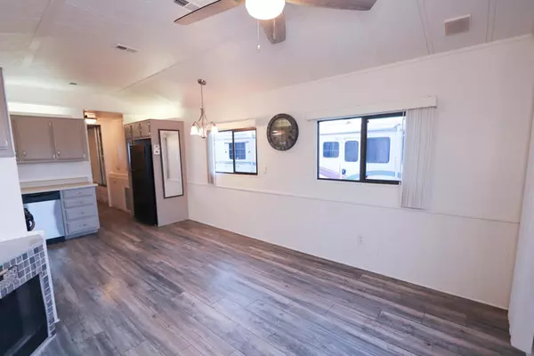 Cathedral City, CA 92234,69333 E Palm Canyon DR #60